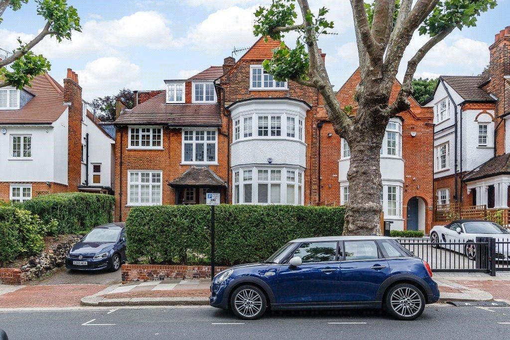 Ferncroft Avenue, Hampstead, London 3 bed flat £1,150,000