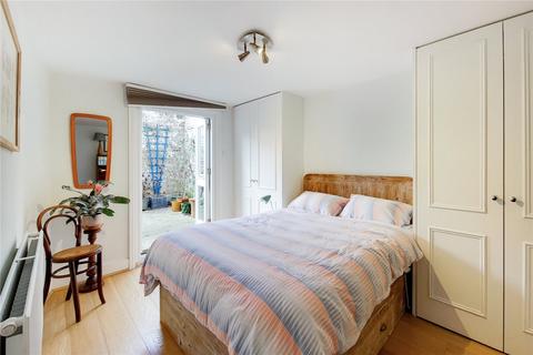 1 bedroom flat for sale - Lambourn Road, Clapham, London