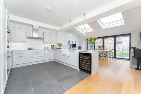 14 Milford Road, London, W13 9HZ
