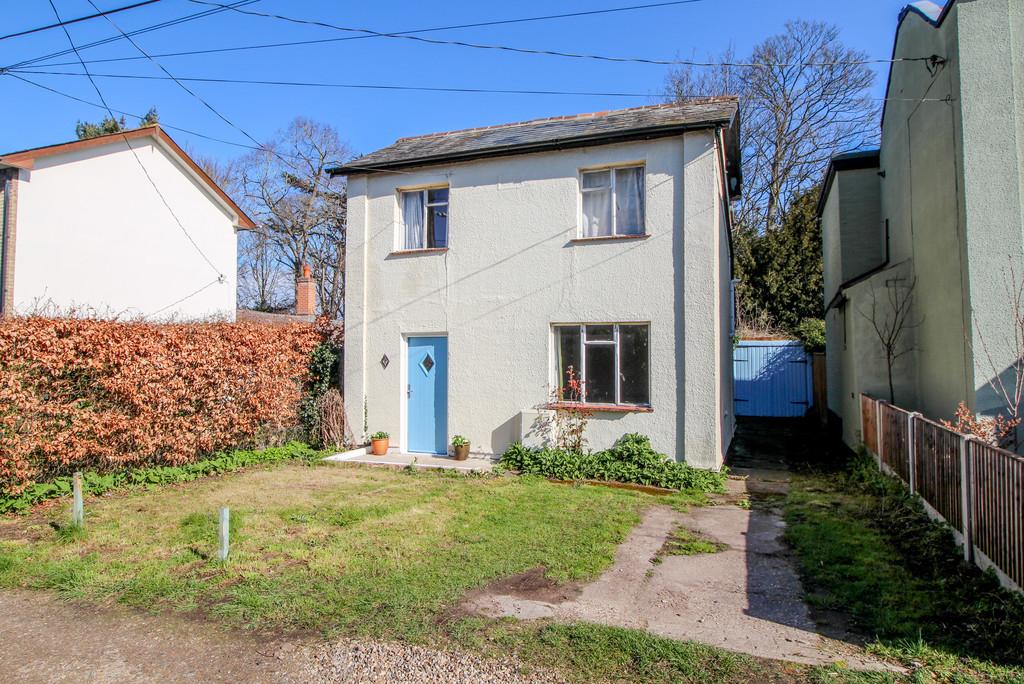 The Park, Mistley, Manningtree... 3 bed detached house £225,000