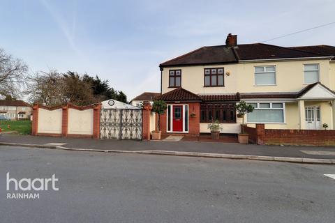 54 Blacksmiths Lane, Rainham, RM13 7AH