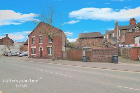 13 Hamil Road, Stoke-on-trent, ST6 1AB