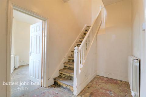 13 Hamil Road, Stoke-on-trent, ST6 1AB