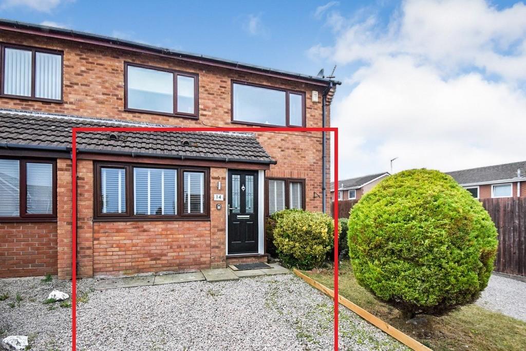 Bryn Cadno, Colwyn Bay 2 bed ground floor flat £140,000