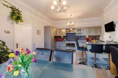 139 Church Avenue, Leeds, LS6 4JT