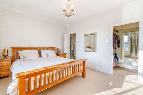 139 Church Avenue, Leeds, LS6 4JT