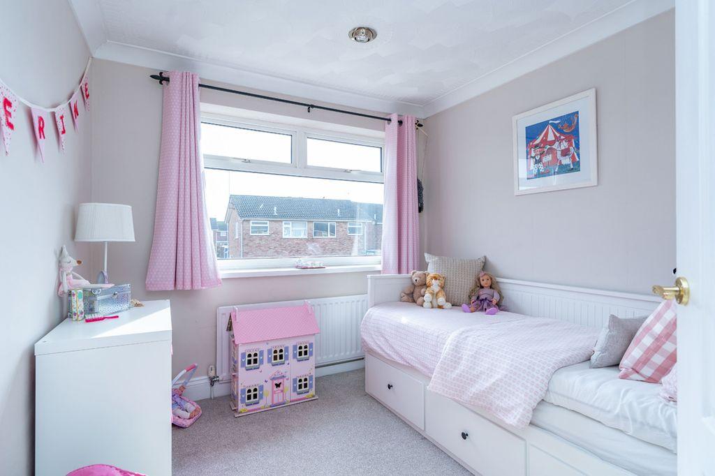 Bedroom 2 (Double)