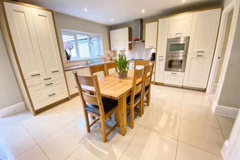 undefined, 6 Heol Cae Pwll, Cowbridge, The Vale of Glamorgan CF71 7PL