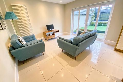 undefined, 6 Heol Cae Pwll, Cowbridge, The Vale of Glamorgan CF71 7PL