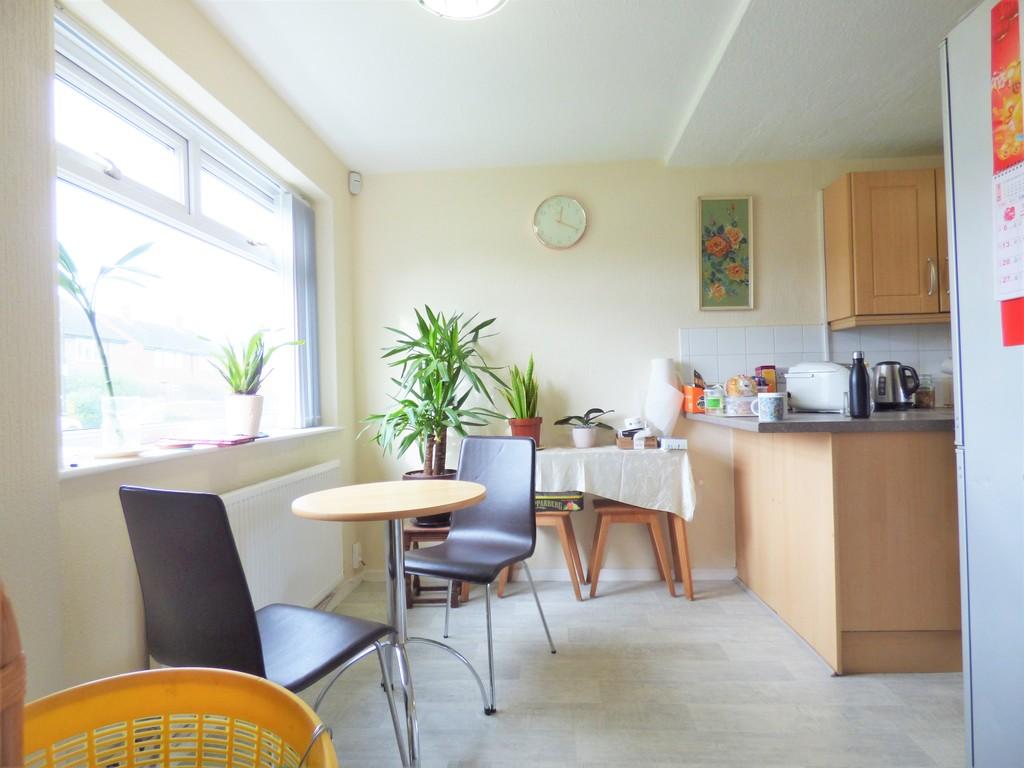 Rostherne Road, Sale, M33 3 bed terraced house £298,000
