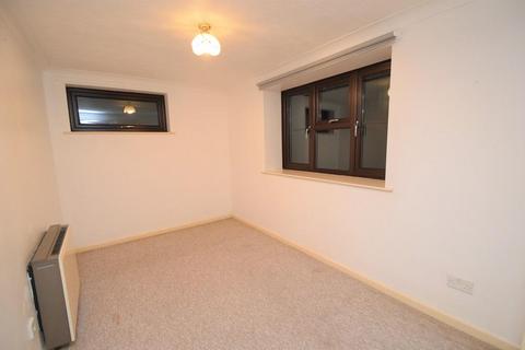 2 bedroom flat to rent, Mansell Close, Bexhill on Sea, East Sussex, TN39 4XD