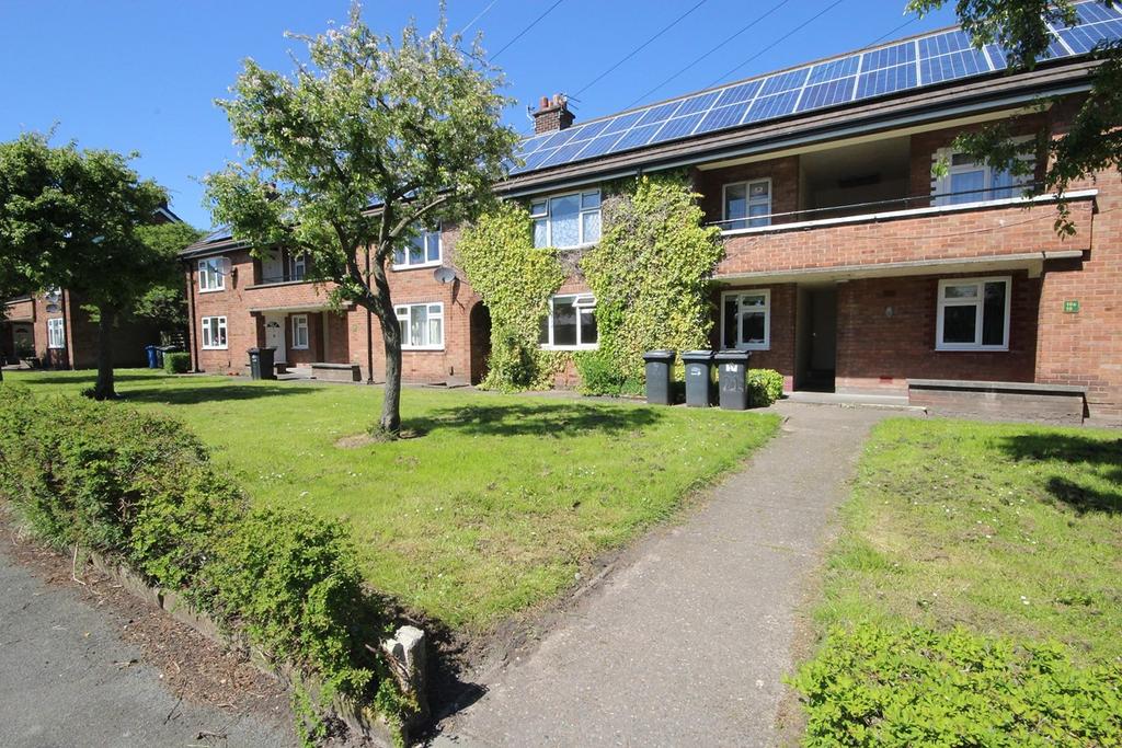 Derek Avenue, Warrington, WA2 1 bed apartment £550 pcm (£127 pw)
