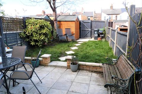 25 Greenfield Street, Waltham Abbey, EN9 1HJ