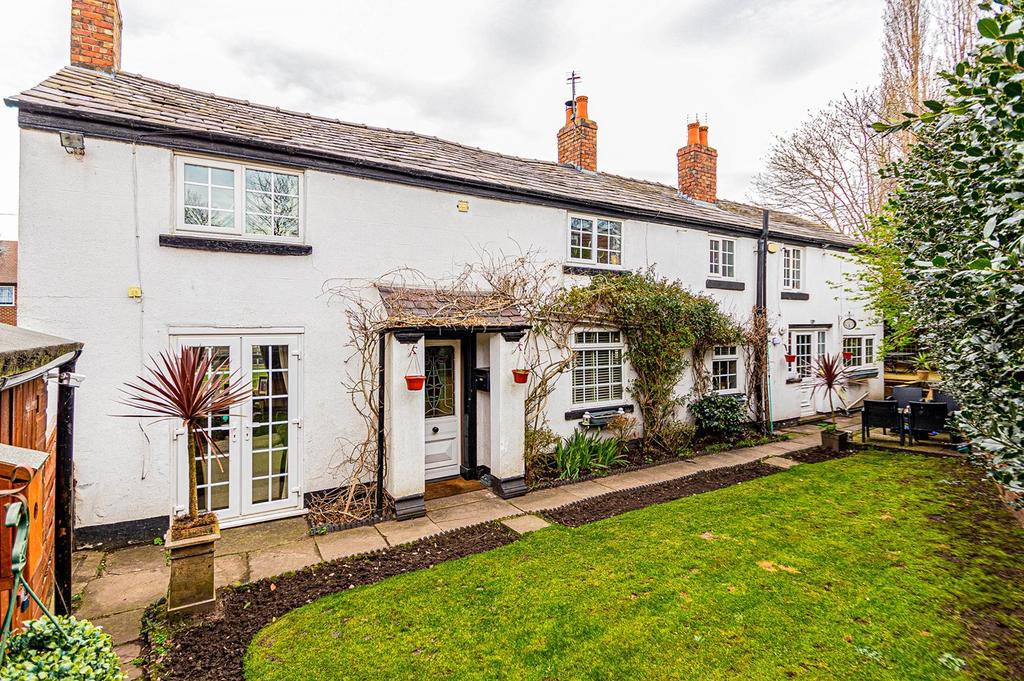 Irlam Road, Flixton, Manchester, M41 4 bed cottage £450,000