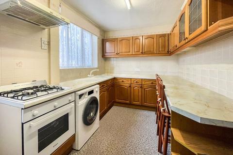 68 Usk Road, Aveley, South Ockendon, RM15 4NX