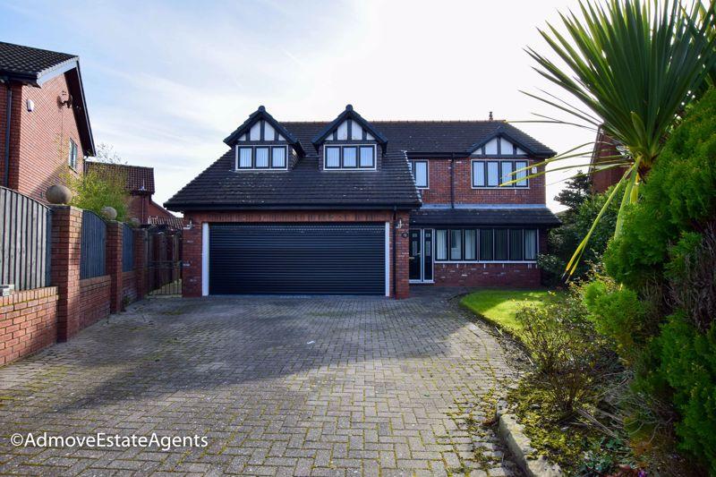 Newlyn Gardens, Penketh, WA5 4 bed detached house £1,800 pcm (£415 pw)