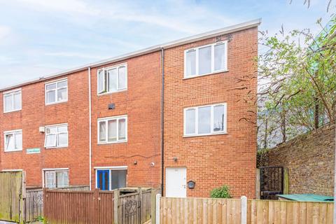 18a Burnett Close, London, E9 6ET
