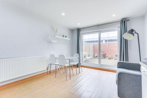 18a Burnett Close, London, E9 6ET