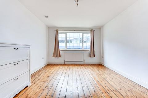 18a Burnett Close, London, E9 6ET