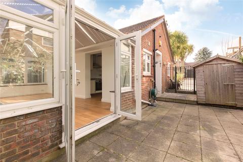 2 Haven Close, London, SW19 5JW