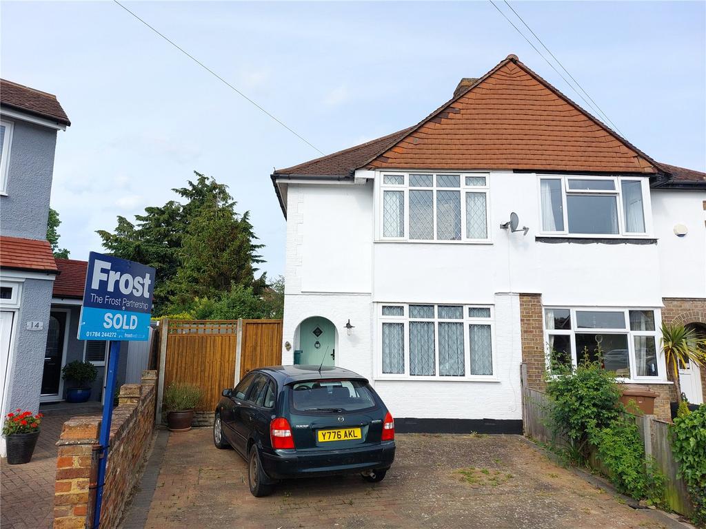 Sydney Crescent, Ashford, Middlesex, TW15 2 bed semidetached house £