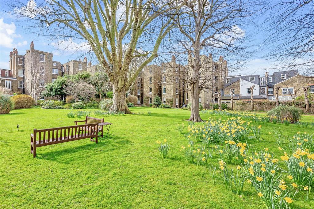 JA-31 Disraeli Gardens-19.jpg
