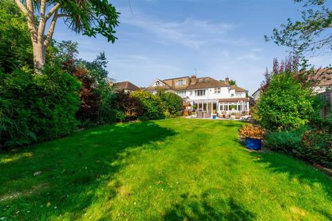 19 Ullswater Crescent, London, SW15 3RG