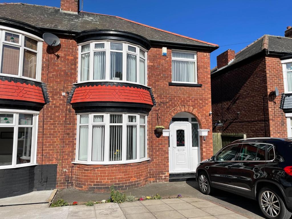 Barker Road, Thornaby, StocktonOnTees 3 bed semidetached house £