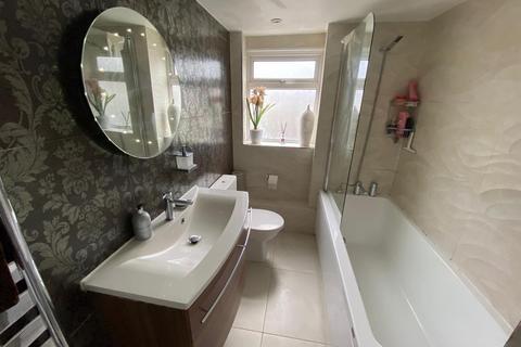 57 Cuxton Road, Rochester, ME2 2BZ