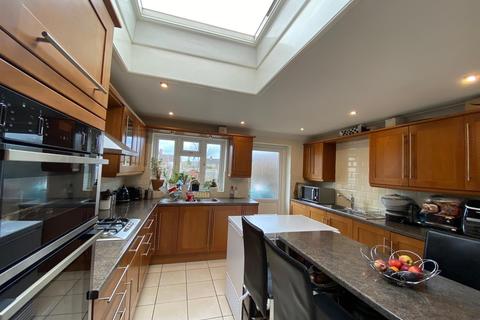 57 Cuxton Road, Rochester, ME2 2BZ
