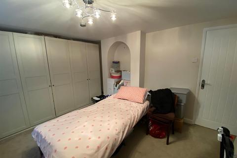 57 Cuxton Road, Rochester, ME2 2BZ