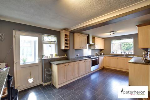 9 Whiterocks Grove, Sunderland, SR6 7LL
