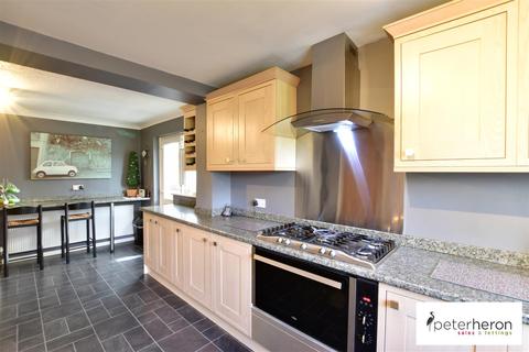 9 Whiterocks Grove, Sunderland, SR6 7LL