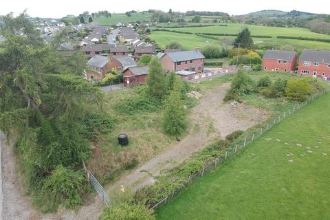 undefined, Clawddnewydd, Ruthin