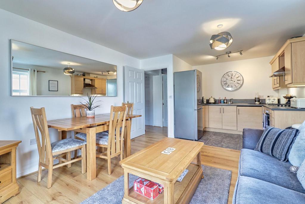 Living/dining kitchen