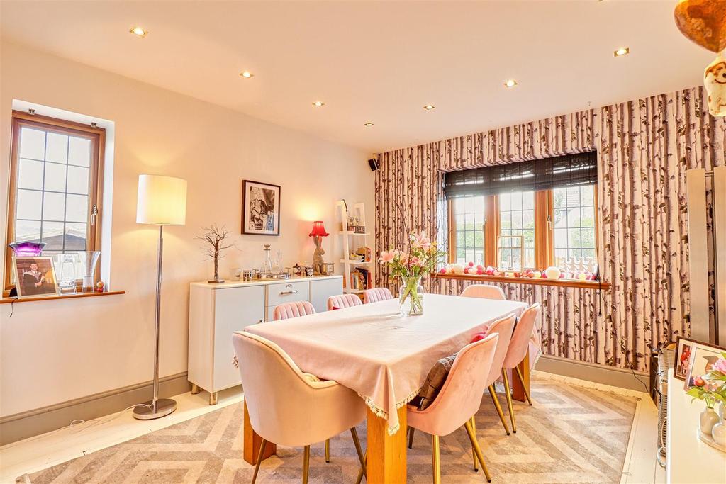 Formal dining room
