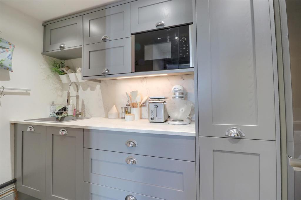 Utility/summer kitchen