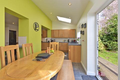 28 Ashdene Close, Sutton Coldfield, B73 6HL