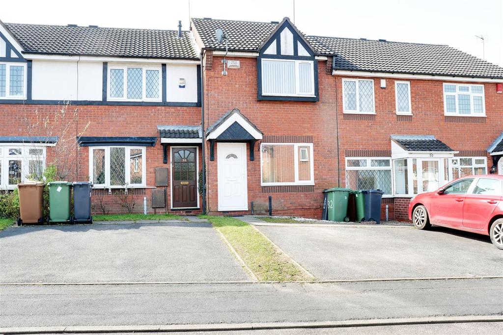 Gleneagles Road, Turnberry, Bloxwich 2 bed terraced house £700 pcm (£