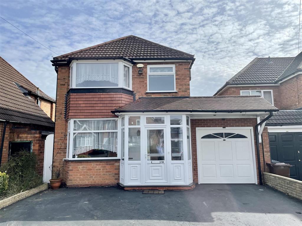 Haslucks Green Road, Shirley, Solihull 3 bed detached house for sale