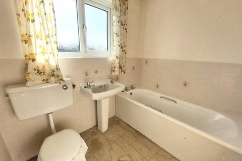 20 Cliff Terrace, Hornsea, HU18 1JA