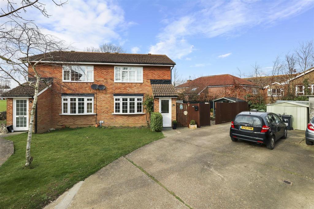 Quinnell Drive, Hailsham 1 bed £175,000