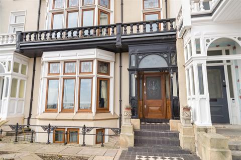 2 The Cliff, Seaton Carew, Hartlepool, TS25 1AB