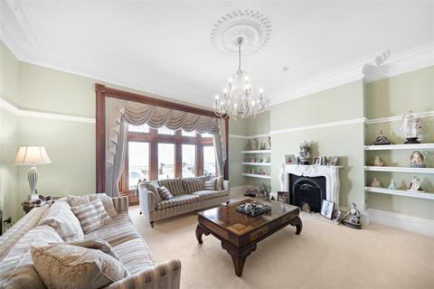 2 The Cliff, Seaton Carew, Hartlepool, TS25 1AB