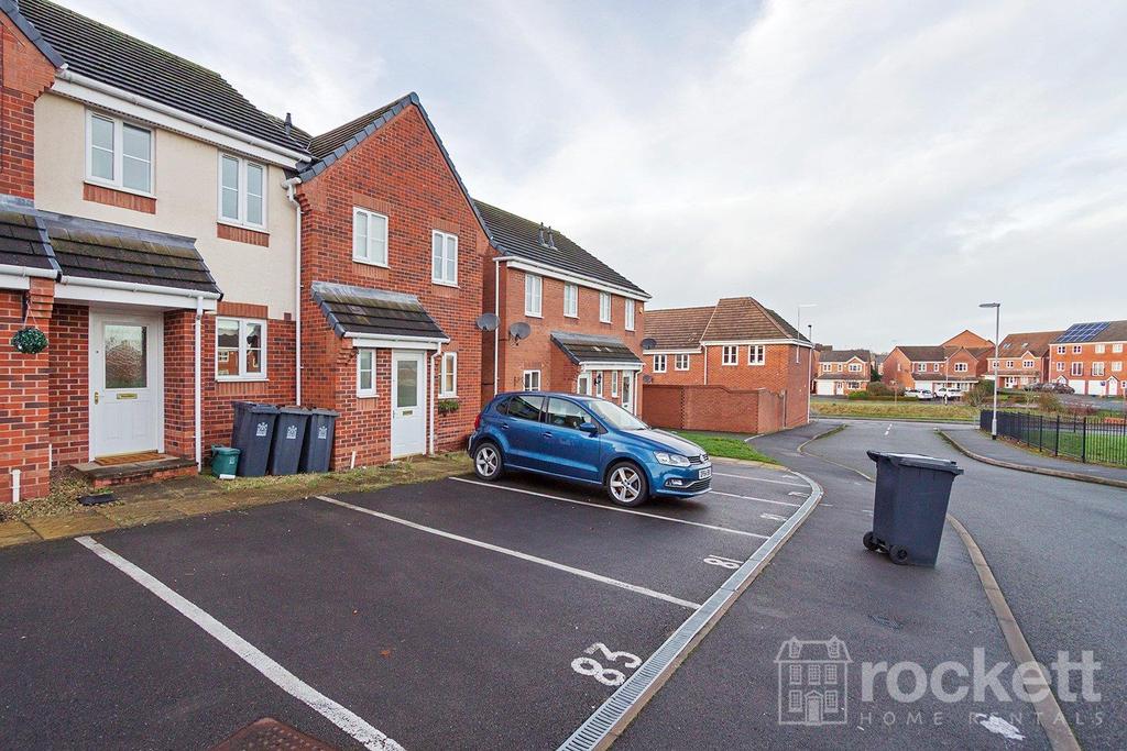 Galingale View, Newcastle Under Lyme 2 bed townhouse £795 pcm (£183 pw)