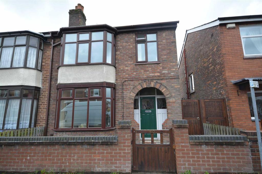 Dicconson Street, Swinley, Wigan, WN1 2BA 1 bed in a house share £477 pcm (£110 pw)