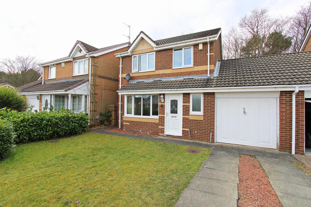 Lynes Drive, Langley Moor, Durham 3 bed link detached house £210,000