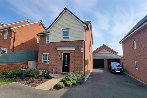 16 Widnall Drive, Bingham, Nottingham, NG13 7AR