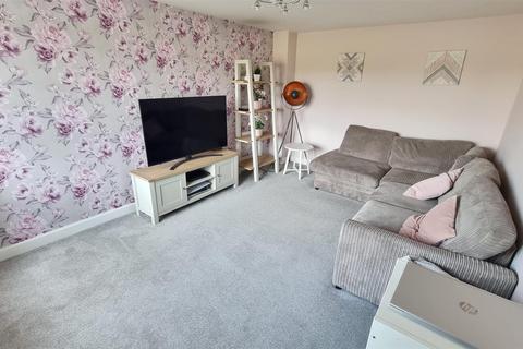 16 Widnall Drive, Bingham, Nottingham, NG13 7AR