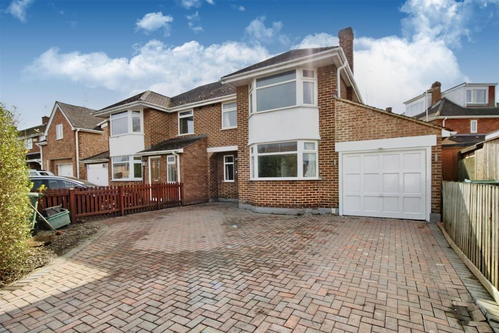 Brooklands Park, Longlevens 3 bed semidetached house £325,000